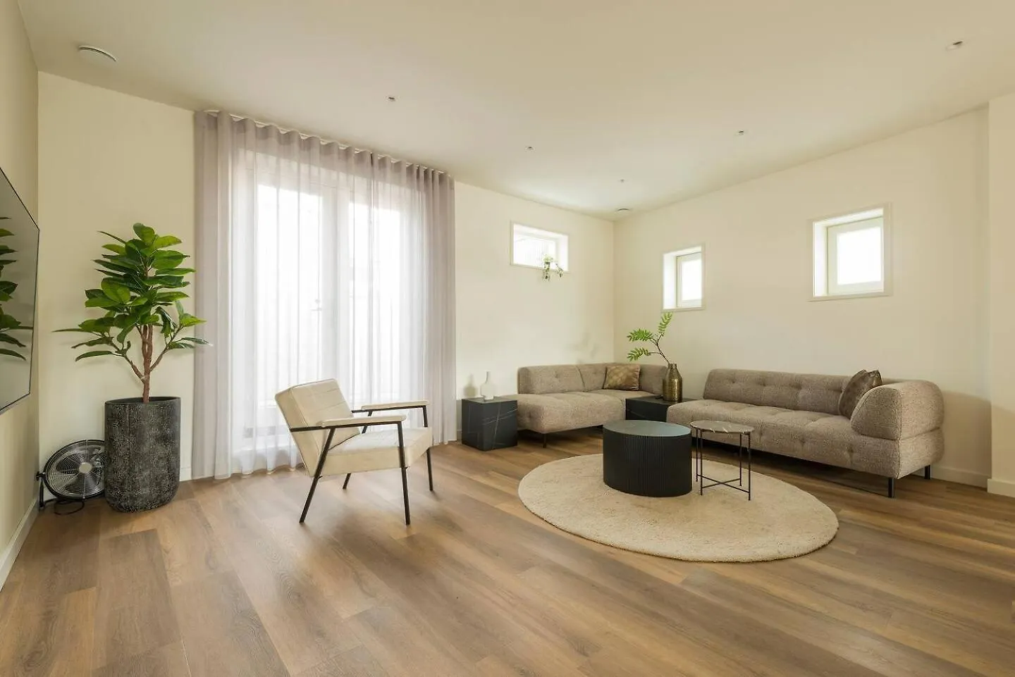 New Oirschot-Eindhoven Home Crown Nederländerna